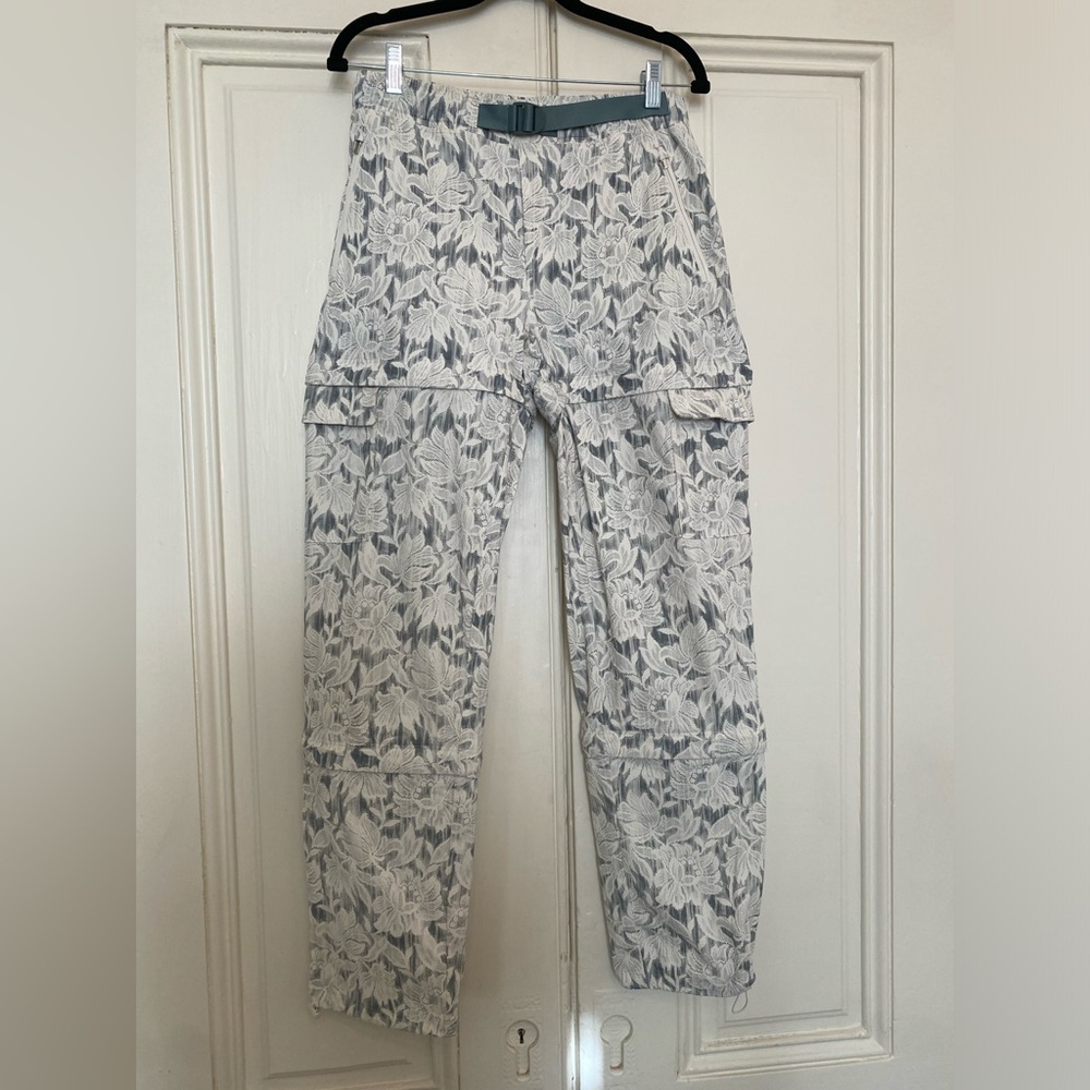 Athleta Trekkie convertible pant.